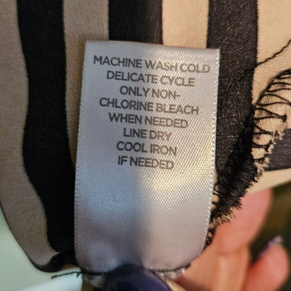 Avenue Black and Beige Striped Tunic, Size 30/32, Oversized, Flowy - Picture 7 of 7